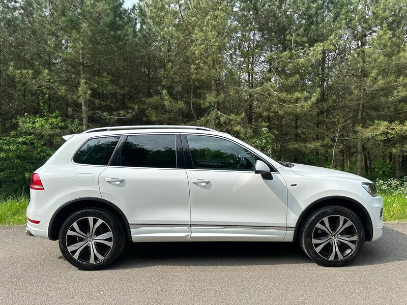 VOLKSWAGEN TOUAREG 3.0 TDI V6 BlueMotion Tech R-Line Tiptronic 4WD Euro 5 (s/s) 5dr 2013