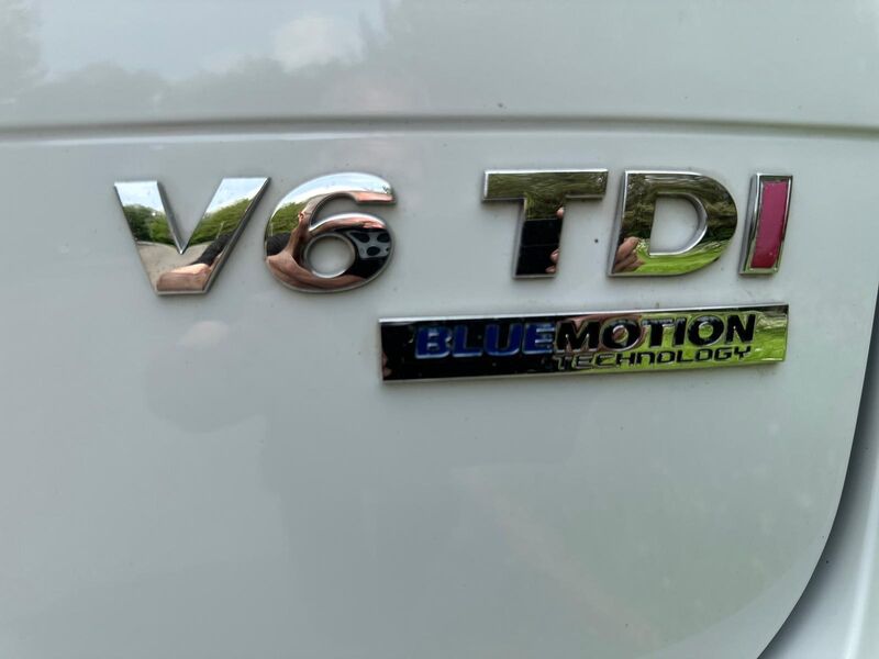 VOLKSWAGEN TOUAREG 3.0 TDI V6 BlueMotion Tech R-Line Tiptronic 4WD Euro 5 (s/s) 5dr 2013