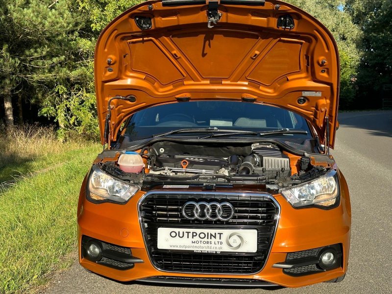 AUDI A1 1.4 TFSI S line Sportback Euro 5 (s/s) 5dr 2012