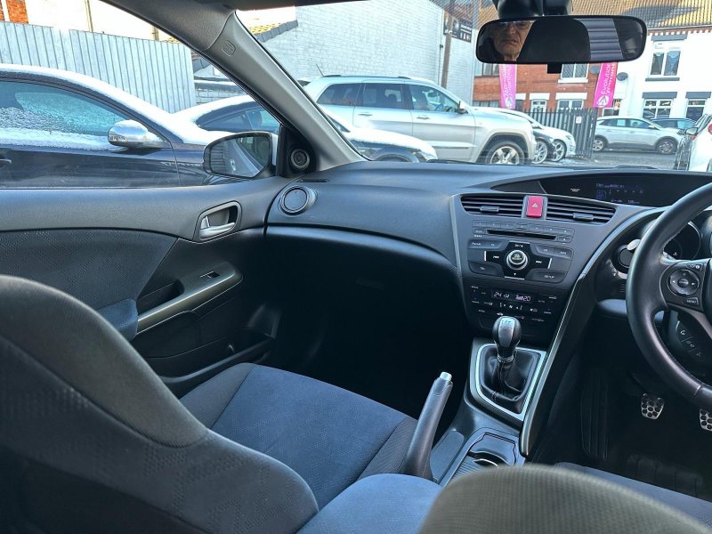HONDA CIVIC 2.2 i-DTEC ES Euro 5 (s/s) 5dr 2012