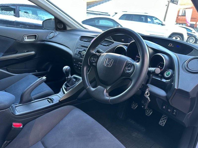 HONDA CIVIC 2.2 i-DTEC ES Euro 5 (s/s) 5dr 2012