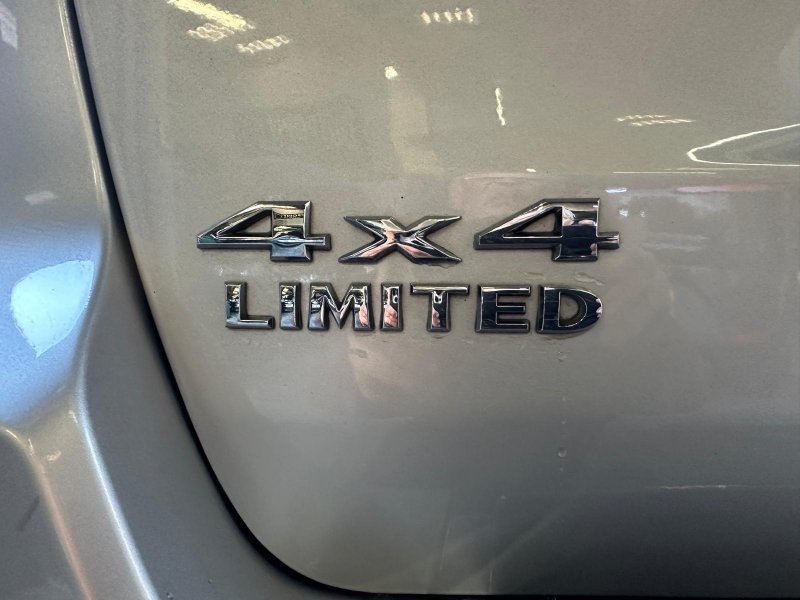 JEEP GRAND CHEROKEE 3.0 CRD Limited 4WD 5dr 2011