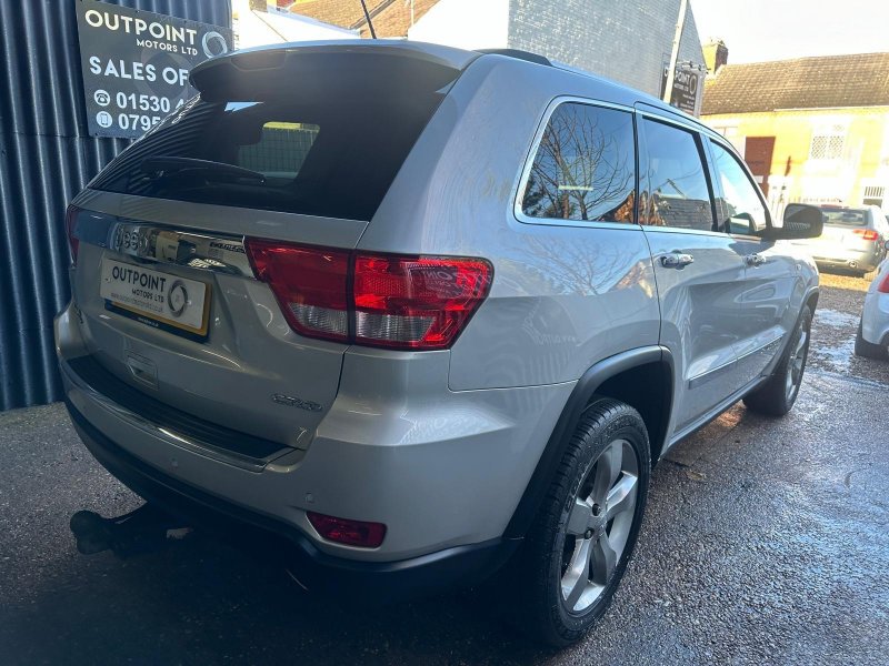 JEEP GRAND CHEROKEE 3.0 CRD Limited 4WD 5dr 2011