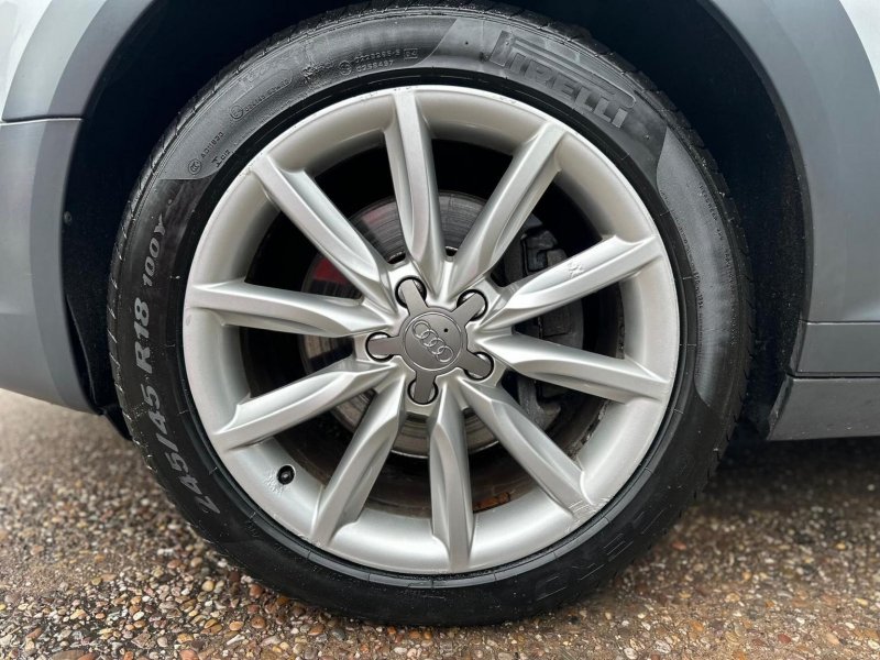 AUDI A6 ALLROAD 3.0 TDI quattro 5dr 2009