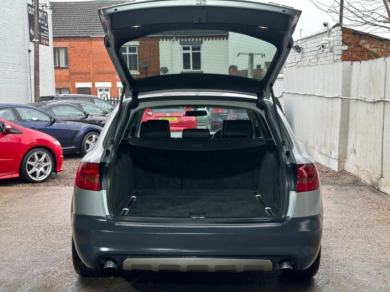 AUDI A6 ALLROAD 3.0 TDI quattro 5dr 2009
