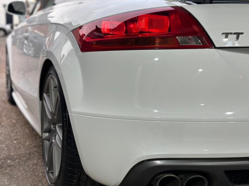 AUDI TT 2.0 TDI Black Edition quattro Euro 5 3dr 2011