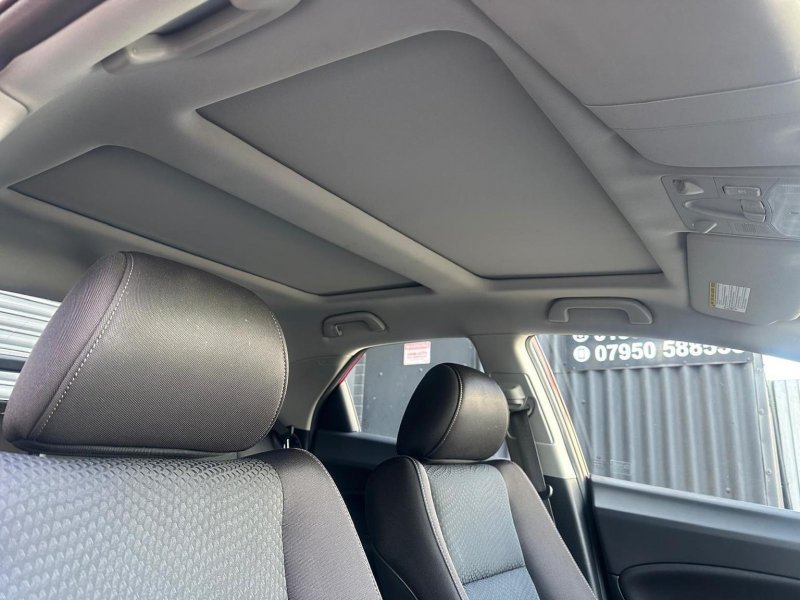 HONDA CIVIC 1.8 i-VTEC ES 5dr 2010