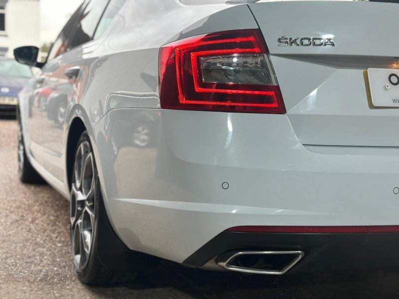 SKODA OCTAVIA 2.0 TDI vRS DSG Euro 5 (s/s) 5dr 2015