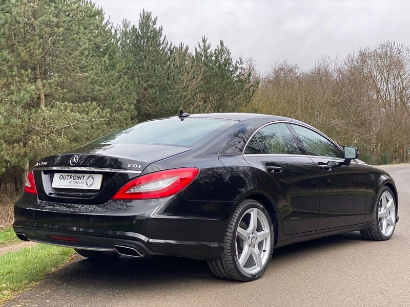 MERCEDES-BENZ CLS 3.0 CLS350 BlueEFFICIENCY AMG Sport 7G-Tronic Plus 4dr 2013