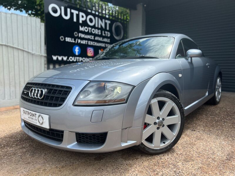 AUDI TT 3.2 DSG quattro 2dr 2004