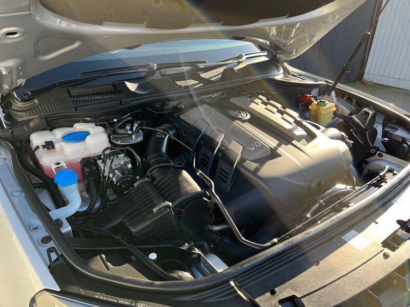 VOLKSWAGEN TOUAREG 3.0 TDI V6 BlueMotion Tech Altitude Tiptronic 4WD (s/s) 5dr 2012