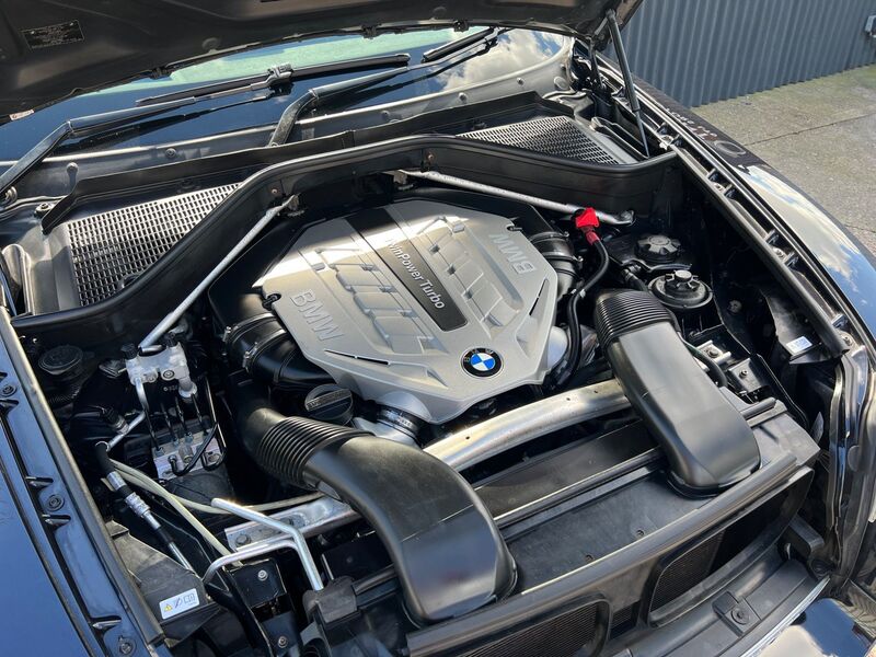 BMW X6 4.4 50i V8 xDrive 5dr 2010